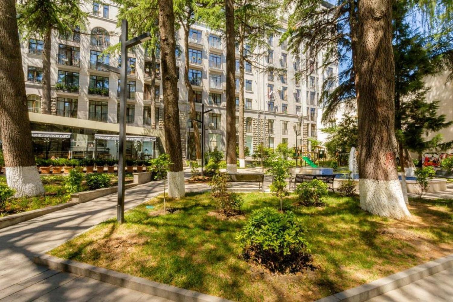 Freedom Square Apartment Tbilisi Bagian luar foto